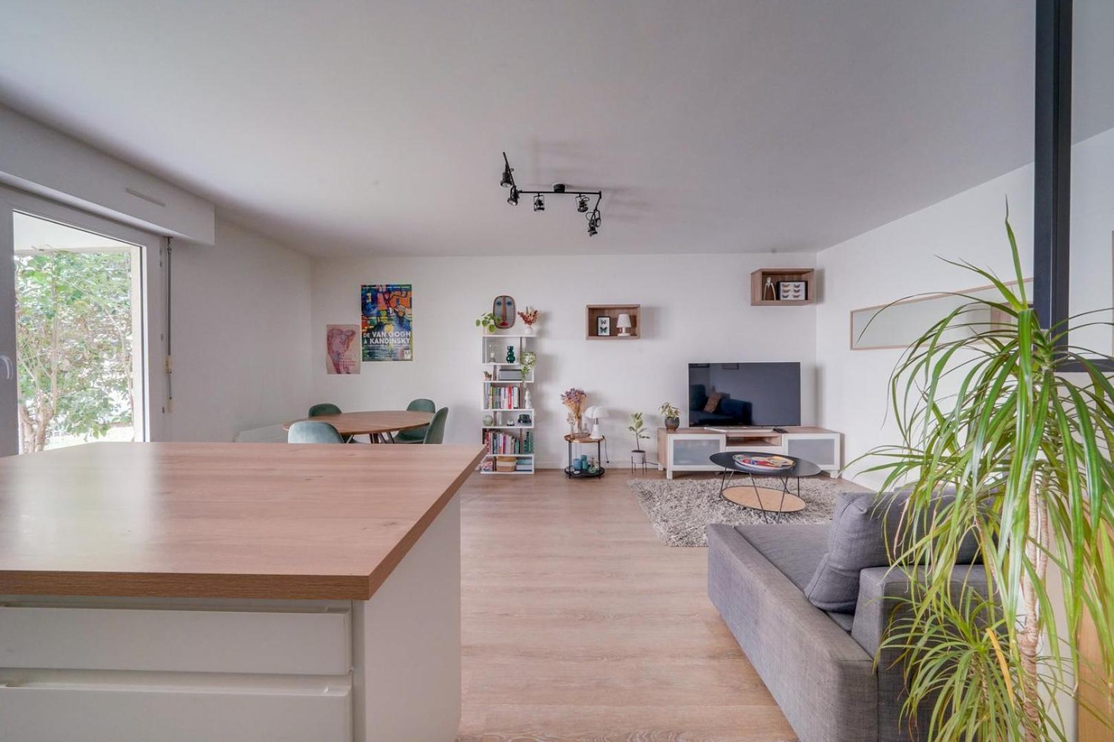 Pleasant Flat In Bordeaux With Terrace And Parking Lägenhet Exteriör bild