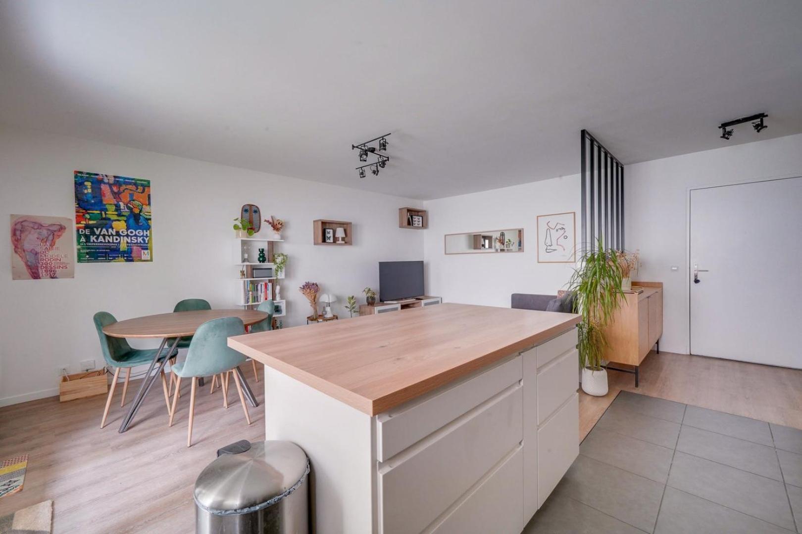 Pleasant Flat In Bordeaux With Terrace And Parking Lägenhet Exteriör bild
