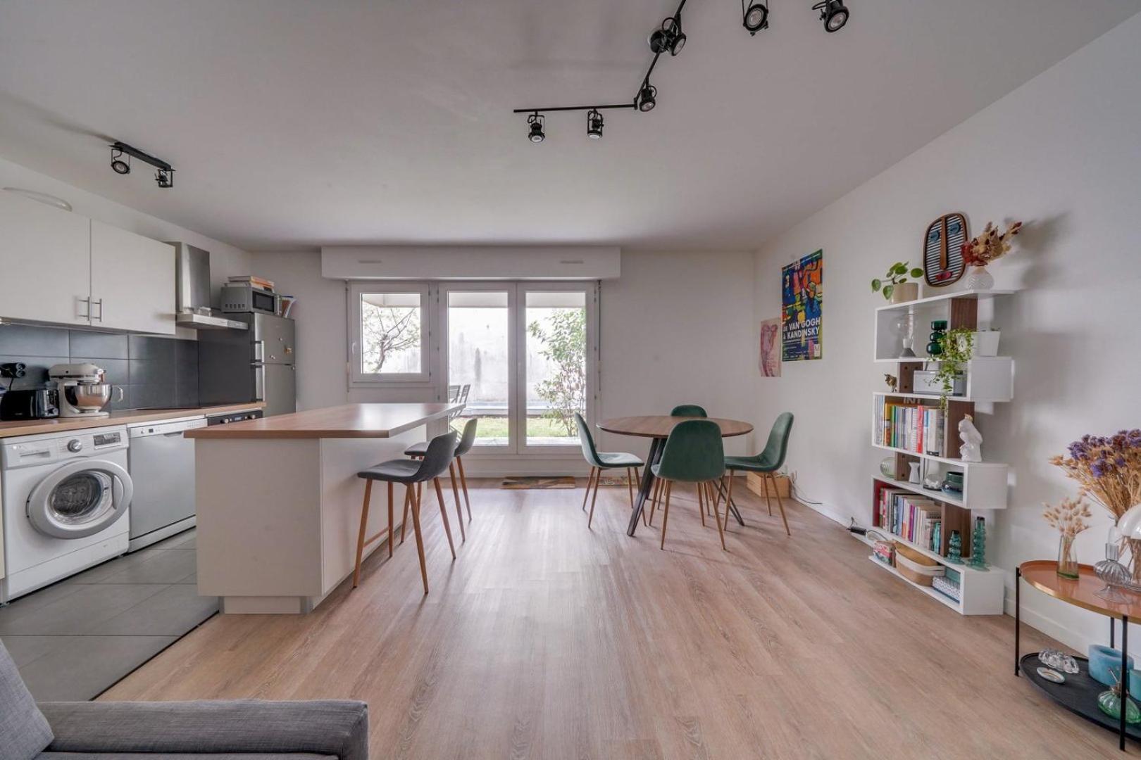 Pleasant Flat In Bordeaux With Terrace And Parking Lägenhet Exteriör bild