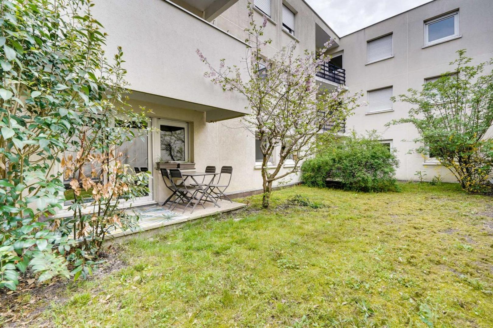 Pleasant Flat In Bordeaux With Terrace And Parking Lägenhet Exteriör bild